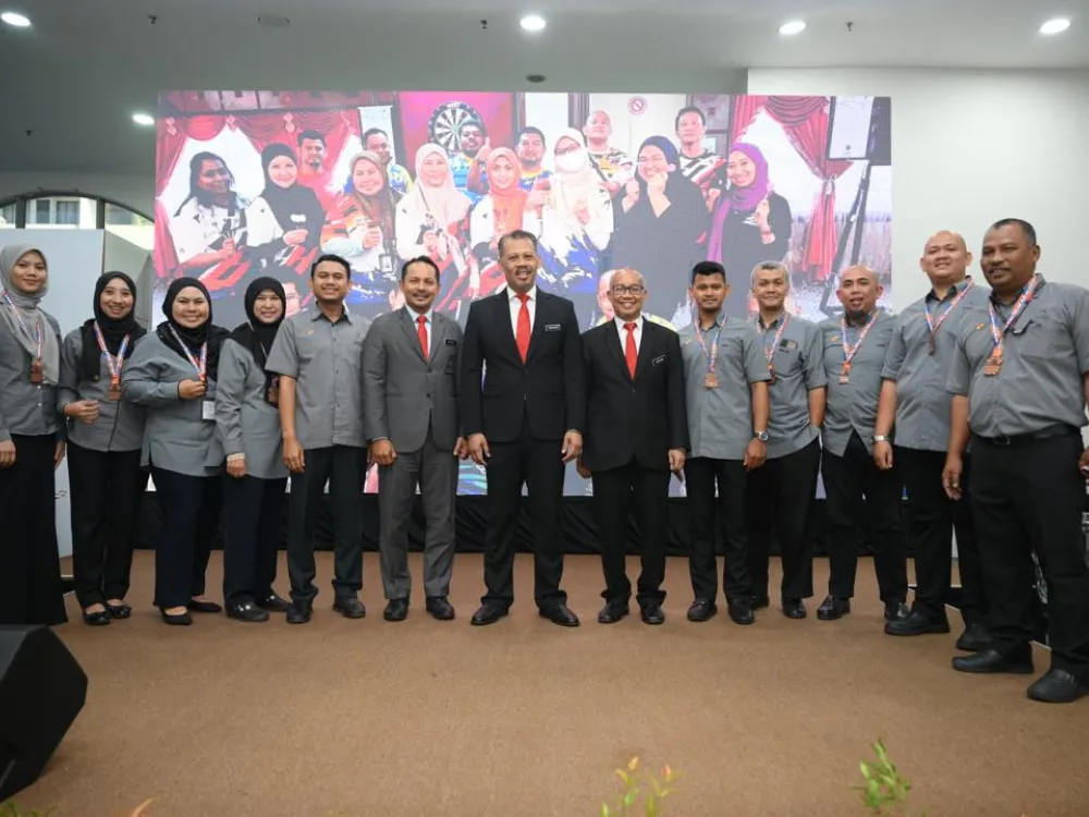 PERHIMPUNAN BULAN JANUARI