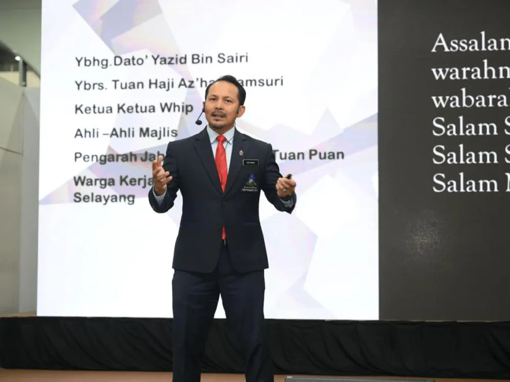PERHIMPUNAN BULAN FEBRUARI