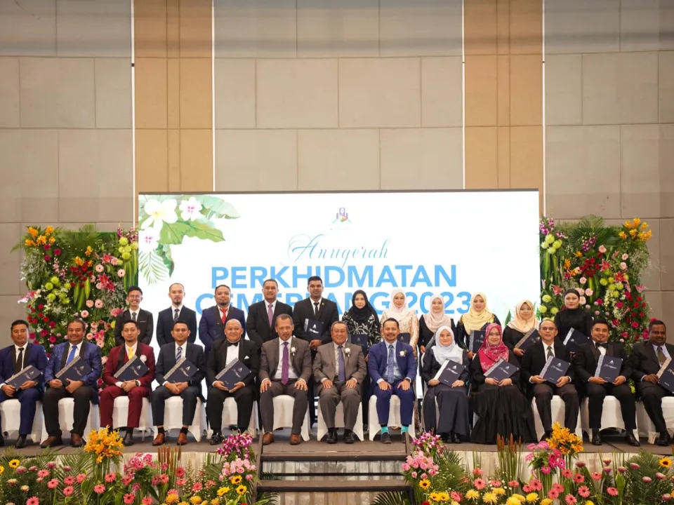 MAJLIS ANUGERAH PERKHIDMATAN CEMERLANG (APC)