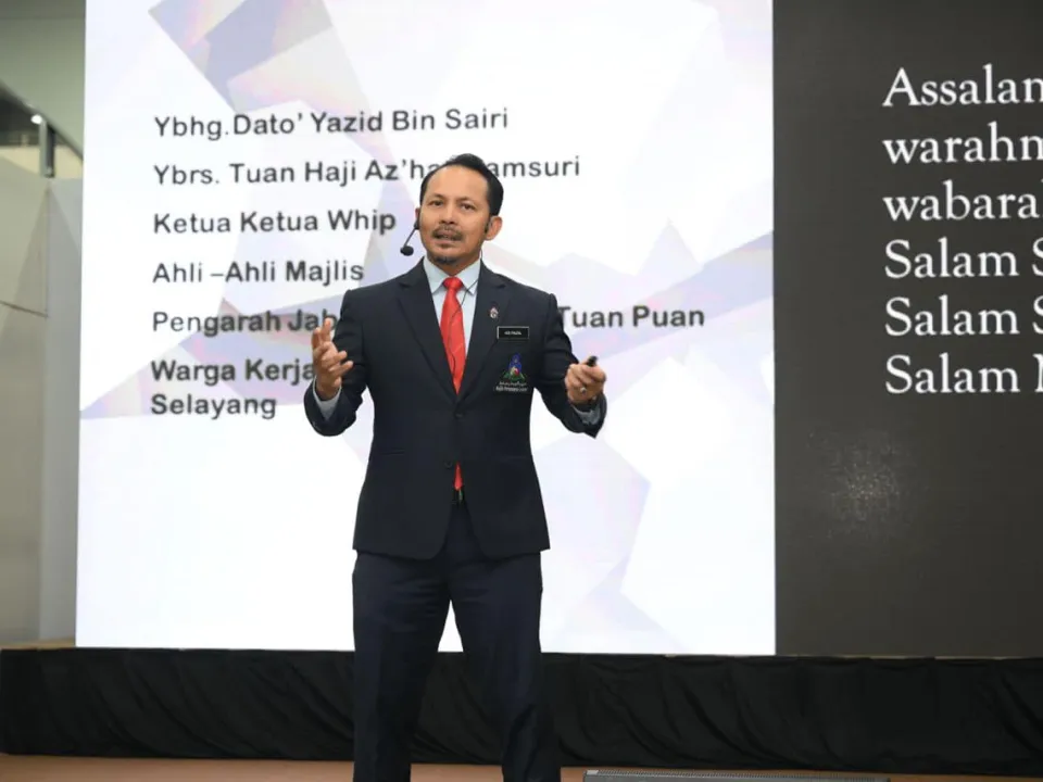 PERHIMPUNAN BULAN FEBRUARI