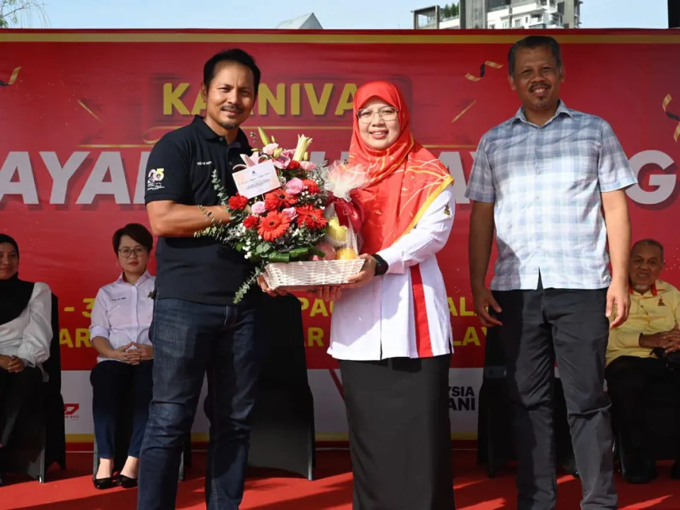 KARNIVAL SELAYANGKU SAYANG