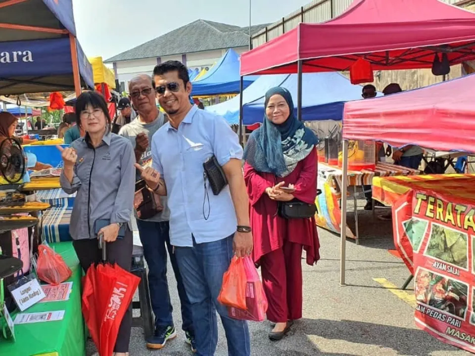 LAWATAN TURUN PADANG KE TAPAK BAZAR RAMADAN BANDAR RAWANG