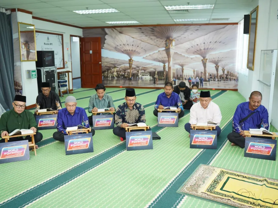 PROGRAM QURAN HOUR