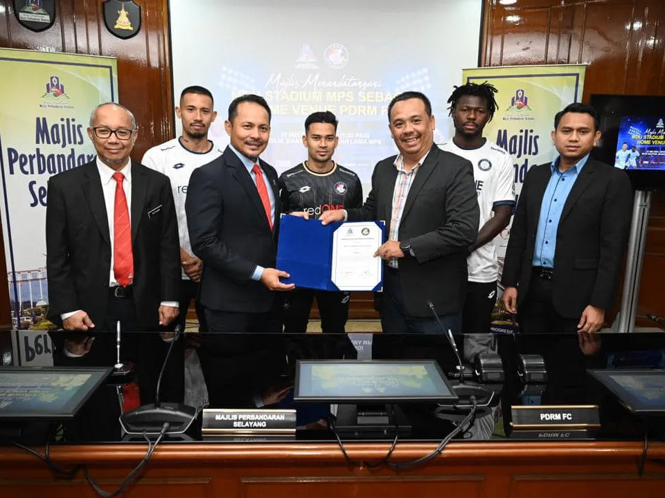 MAJLIS MENANDATANGANI MOU STADIUM MPS