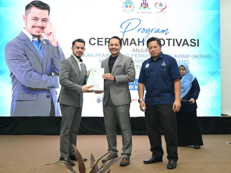 PROGRAM CERAMAH MOTIVASI ANJURAN RAKAN PEMBIMBING PERKHIDMATAN AWAM (AKRAB)