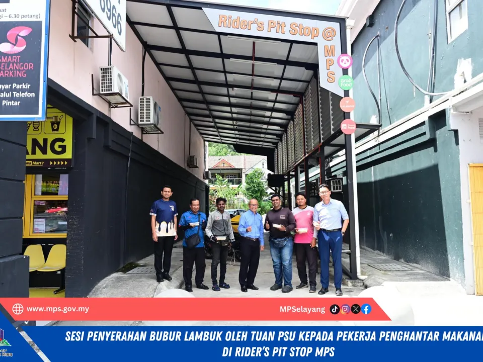 MPS SANTUNI PENGHANTAR MAKANAN DI RIDER PIT STOP